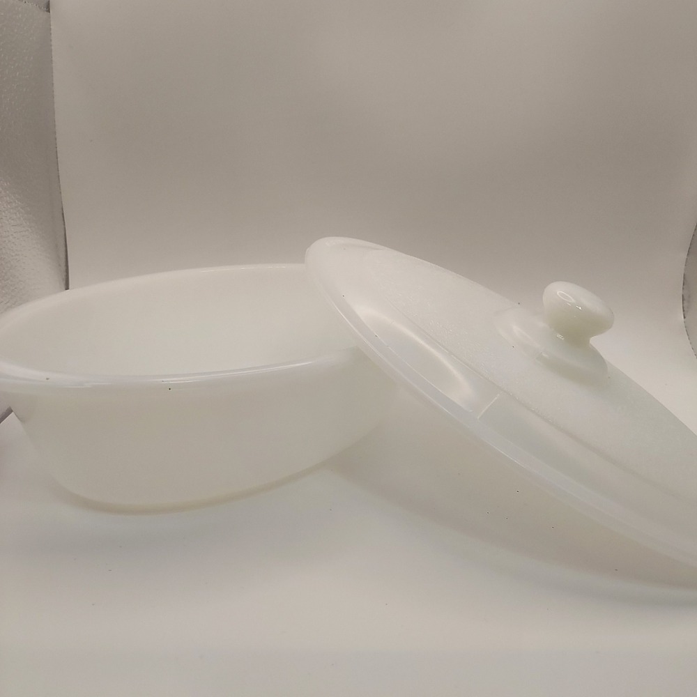Vintage Milk Glass Covered Casserole Dish White oblong 1 qt. Serving Baking Bowl
